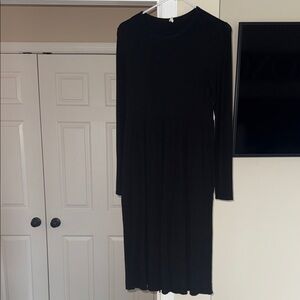 Comfortable Black Long Sleeve Dress with pockets
